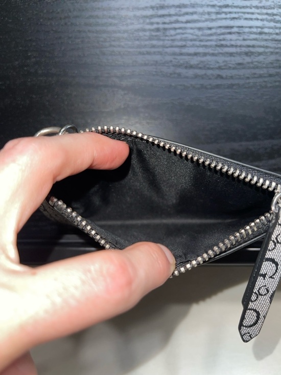 Guess Black & Gray Zip Card Case - Picture 4 of 5